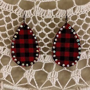 Red and black plaid AB stones earrings